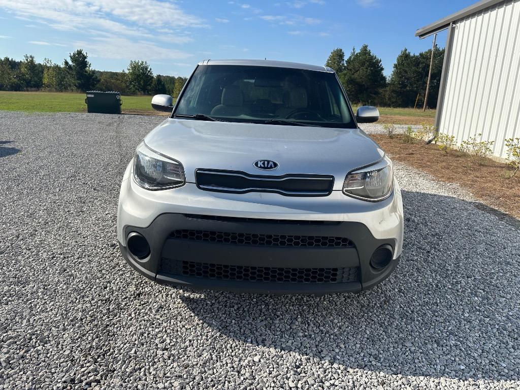 2019 Kia Soul Base's photo