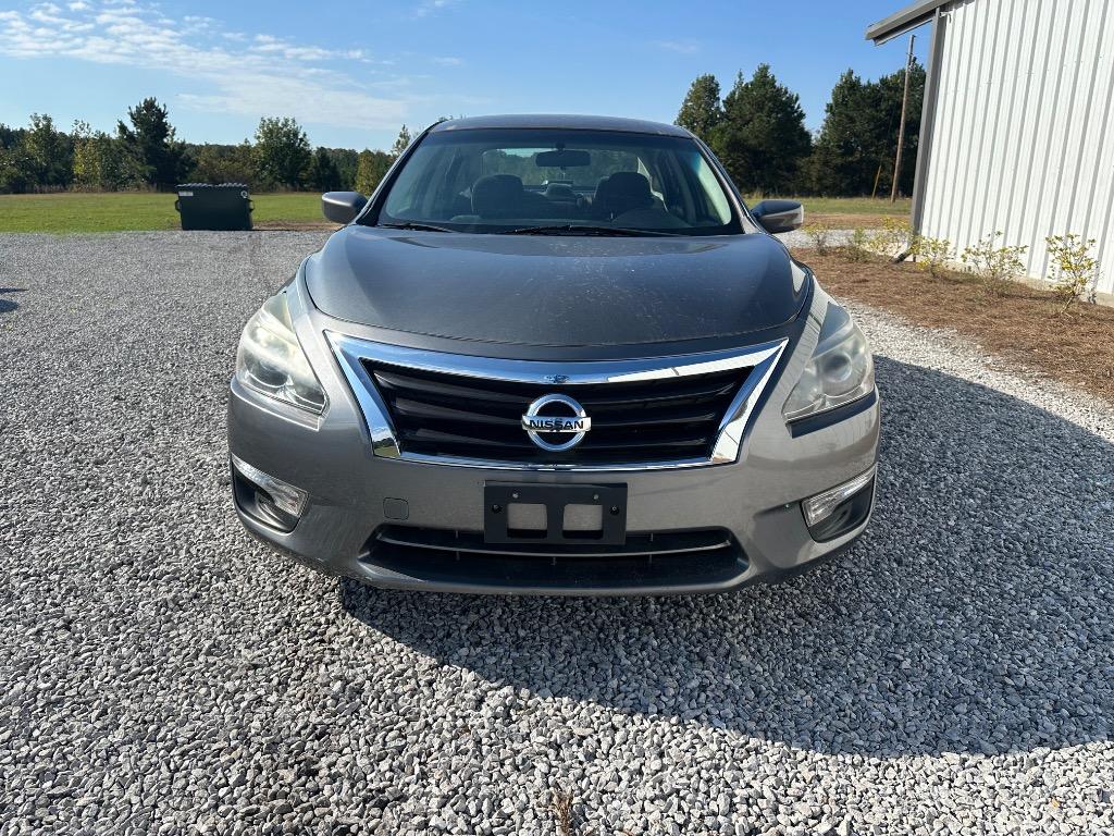 2015 Nissan Altima S's photo